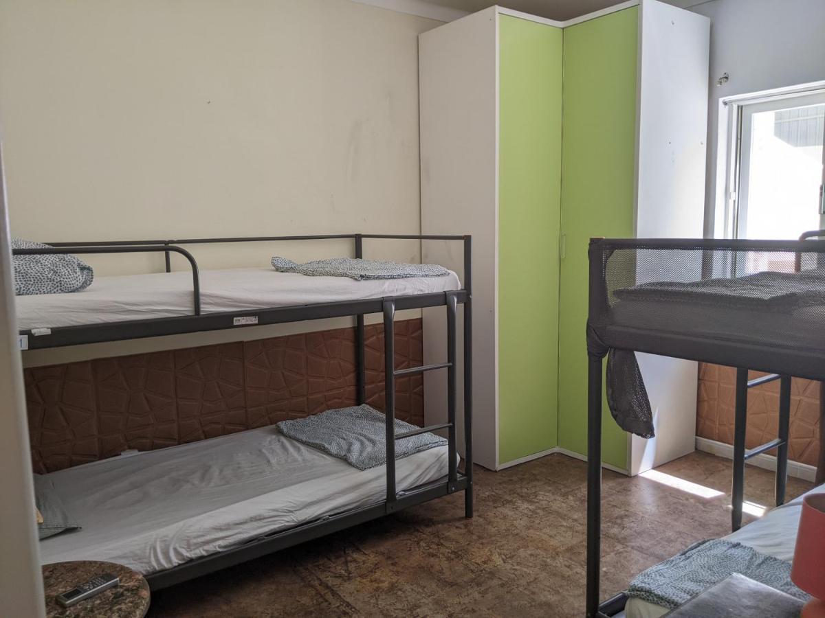 פארו Dolphin House Hostel מראה חיצוני תמונה