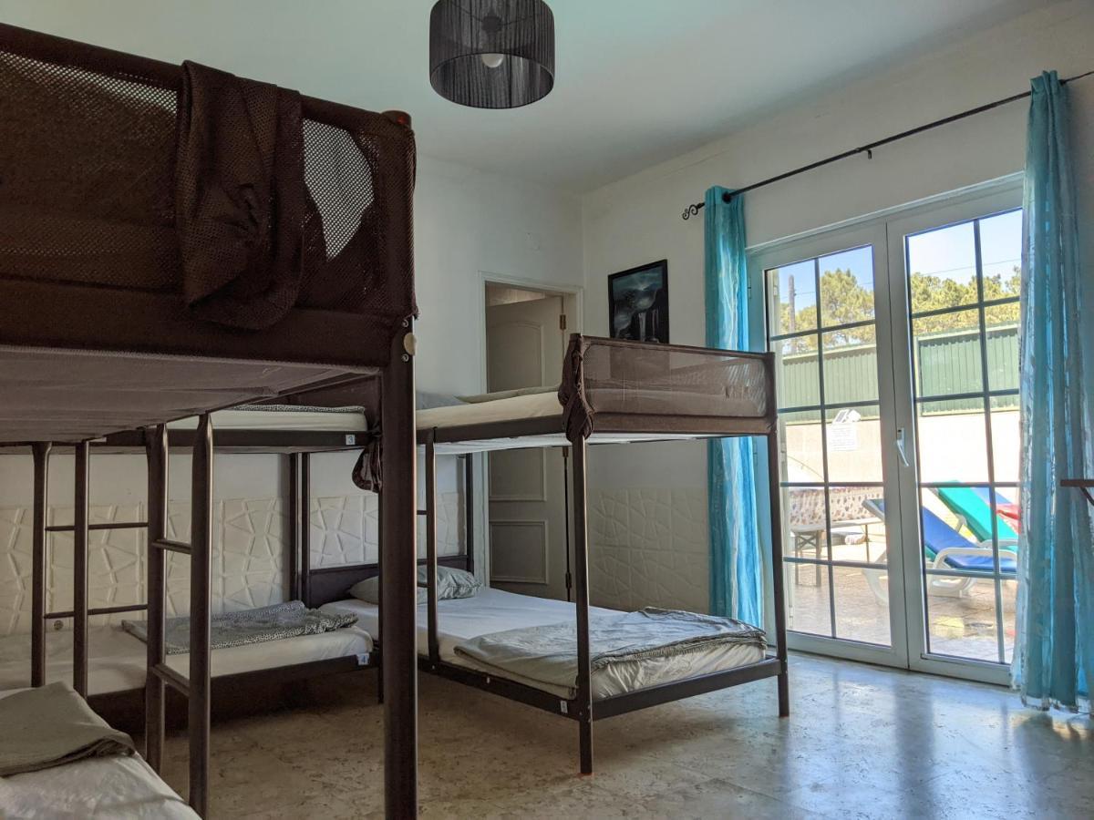 פארו Dolphin House Hostel מראה חיצוני תמונה