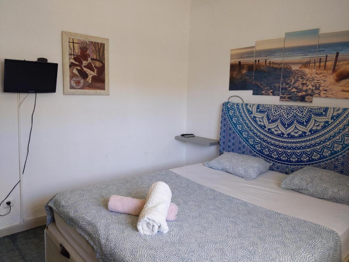 פארו Dolphin House Hostel מראה חיצוני תמונה
